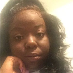 Meet your Posher, Briana